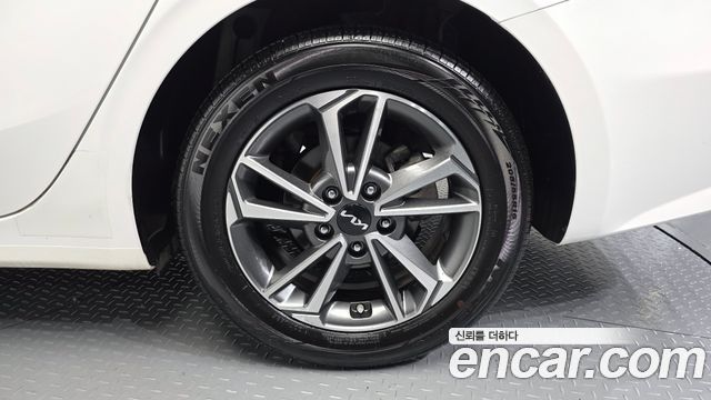 Kia K3 (II) 1.6 Prestige 2022 — фото 5