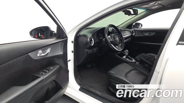 Kia K3 (II) 1.6 Prestige 2022 — фото 10
