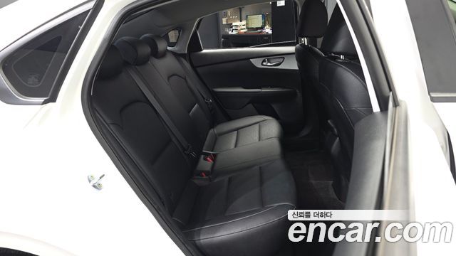 Kia K3 (II) 1.6 Prestige 2022 — фото 12