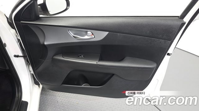 Kia K3 (II) 1.6 Prestige 2022 — фото 24