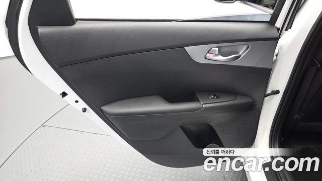 Kia K3 (II) 1.6 Prestige 2022 — фото 25