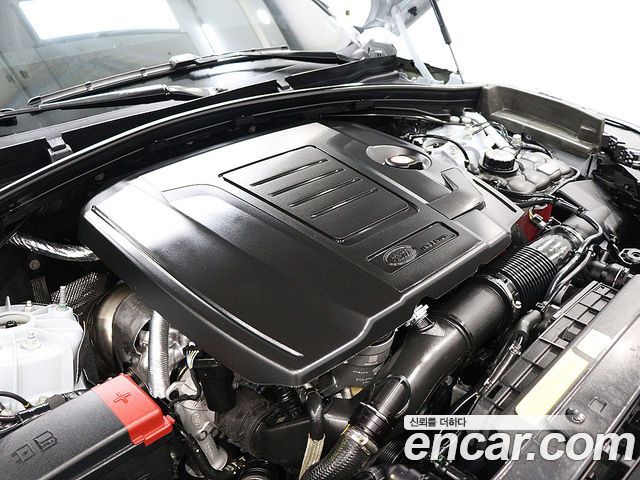 Land Rover Range Rover Velar 2.0 P250 Dynamic SE 2026 — фото 17