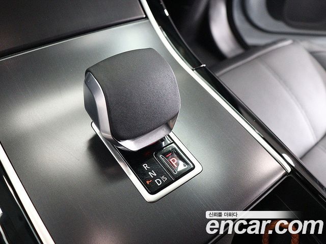 Land Rover Range Rover Velar 2.0 P250 Dynamic SE 2026 — фото 23