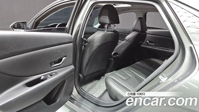 Hyundai Avante (CN7) 1.6 Inspiration 2024 — фото 12