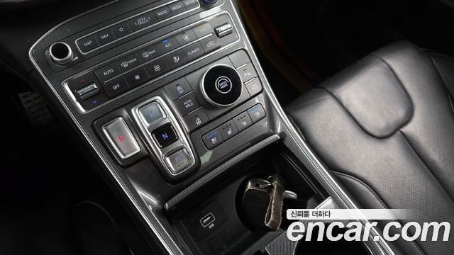 Hyundai Santa Fe Diesel 2.2 2WD Prestige 2021 — фото 9