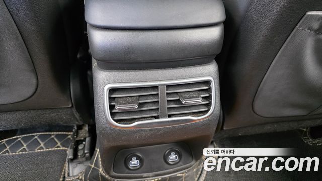 Hyundai Santa Fe Diesel 2.2 2WD Prestige 2021 — фото 31