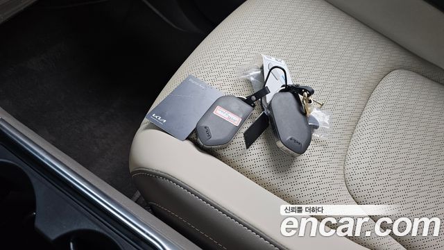 Kia Carnival (IV) HEV 9seater Signature 2025 — фото 15