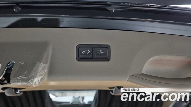 Kia Carnival (IV) HEV 9seater Signature 2025 — фото 16