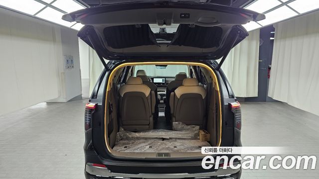 Kia Carnival (IV) HEV 9seater Signature 2025 — фото 17