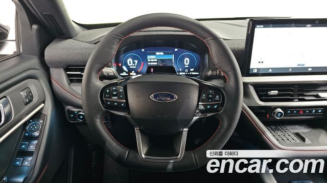 Ford Explorer (VI) 2.3 ST-Line 4WD 2025 — фото 13