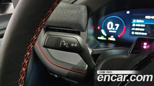 Ford Explorer (VI) 2.3 ST-Line 4WD 2025 — фото 17