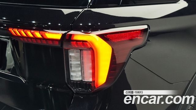 Ford Explorer (VI) 2.3 ST-Line 4WD 2025 — фото 23