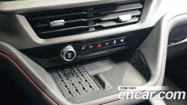 Ford Explorer (VI) 2.3 ST-Line 4WD 2025 — фото 29
