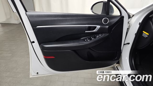 Hyundai Sonata (DN8) 2.0 Premium 2020 — фото 24