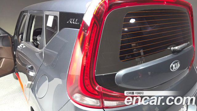 Kia Soul Booster 1.6 T-GDI Noblesse 2019 — фото 23