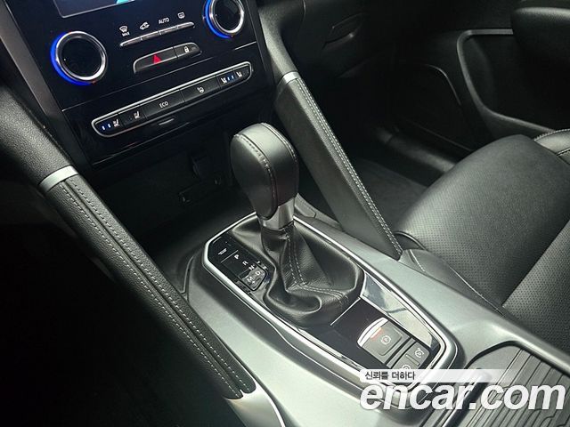 Renault Korea QM6 2.0 LPe LE Signature 2WD 2023 — фото 8