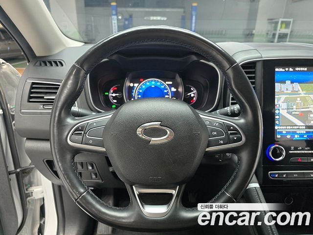 Renault Korea QM6 2.0 LPe LE Signature 2WD 2023 — фото 17