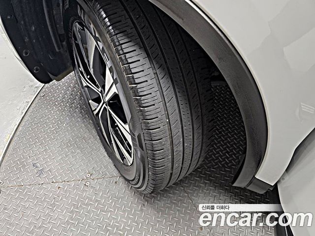 Renault Korea QM6 2.0 LPe LE Signature 2WD 2023 — фото 23