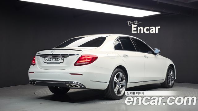 Mercedes-Benz E-Class (W213) E220d Exclusive 2019 — фото 2