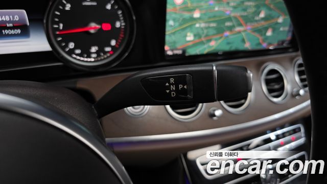 Mercedes-Benz E-Class (W213) E220d Exclusive 2019 — фото 9