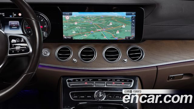 Mercedes-Benz E-Class (W213) E220d Exclusive 2019 — фото 14