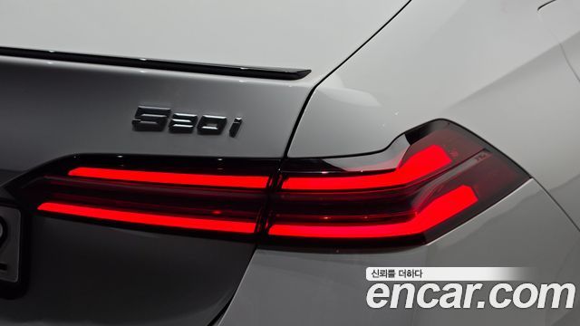 BMW 5 Series (G60) 520i Special Edition 2025 — фото 23