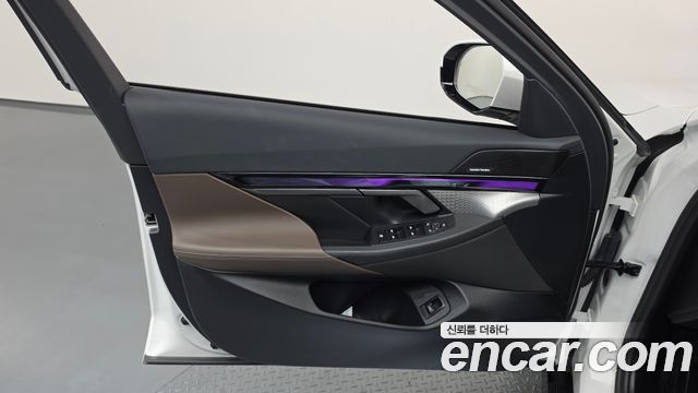 BMW 5 Series (G60) 520i Special Edition 2025 — фото 24