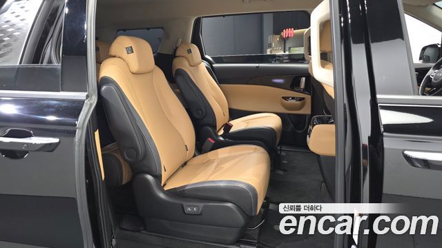 Kia Carnival (IV) Gasoline 9-Seater Signature 2023 — фото 12