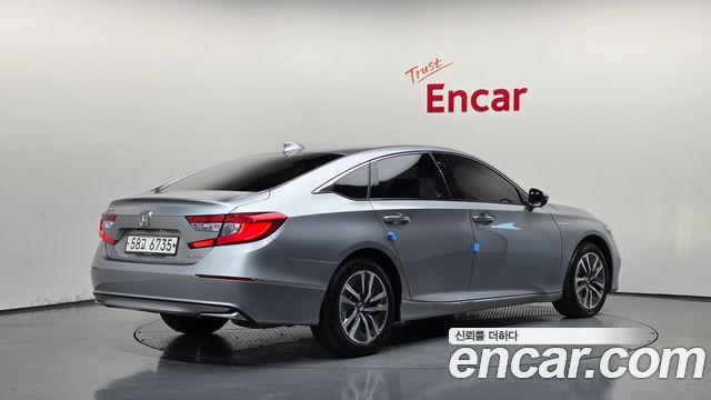 Honda Accord (X) 2.0 Hybrid EX-L 2018 — фото 2