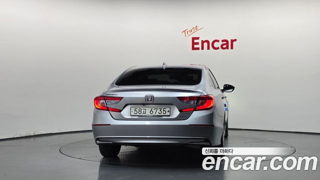 Honda Accord (X) 2.0 Hybrid EX-L 2018 — фото 4