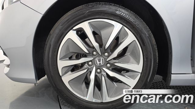 Honda Accord (X) 2.0 Hybrid EX-L 2018 — фото 5
