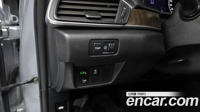 Honda Accord (X) 2.0 Hybrid EX-L 2018 — фото 18