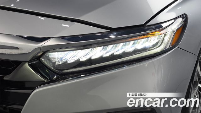 Honda Accord (X) 2.0 Hybrid EX-L 2018 — фото 22
