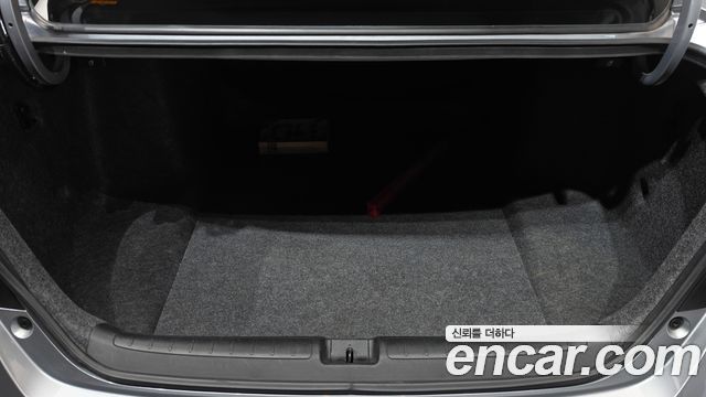 Honda Accord (X) 2.0 Hybrid EX-L 2018 — фото 31