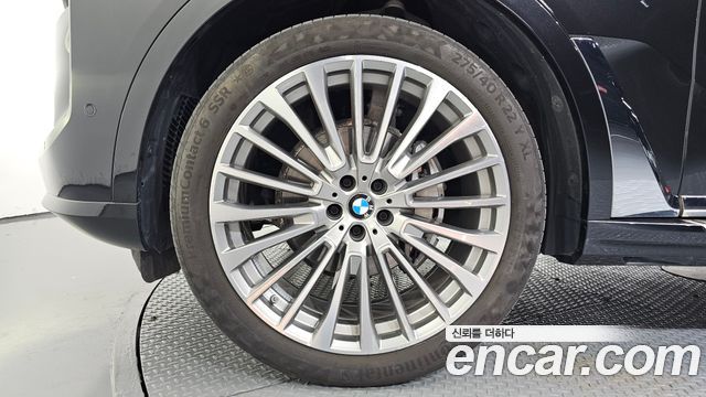 BMW X7 (G07) xDrive 40i Design Pure Excellence 6-Seater 2023 — фото 5