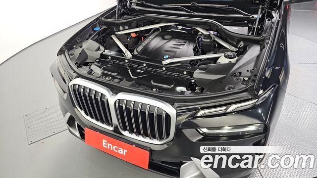 BMW X7 (G07) xDrive 40i Design Pure Excellence 6-Seater 2023 — фото 6
