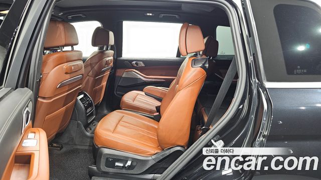 BMW X7 (G07) xDrive 40i Design Pure Excellence 6-Seater 2023 — фото 11