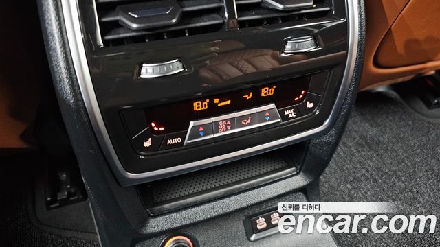 BMW X7 (G07) xDrive 40i Design Pure Excellence 6-Seater 2023 — фото 19