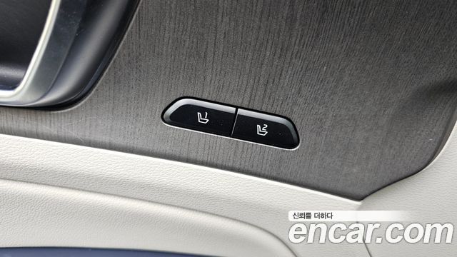 Kia Sportage (V) Gasoline 1.6 Turbo 2WD Signature 2026 — фото 17