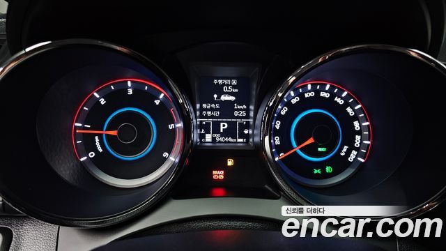 KG Mobility (SsangYong) Tivoli Diesel LX 2WD 2016 — фото 8
