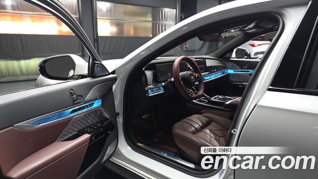 BMW 7 Series (G70) 740d xDrive M Sport 2025 — фото 10
