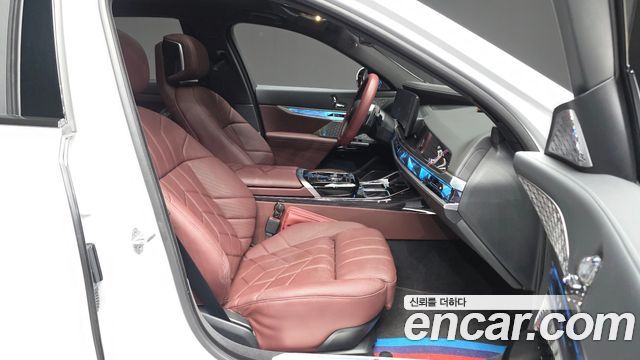 BMW 7 Series (G70) 740d xDrive M Sport 2025 — фото 11