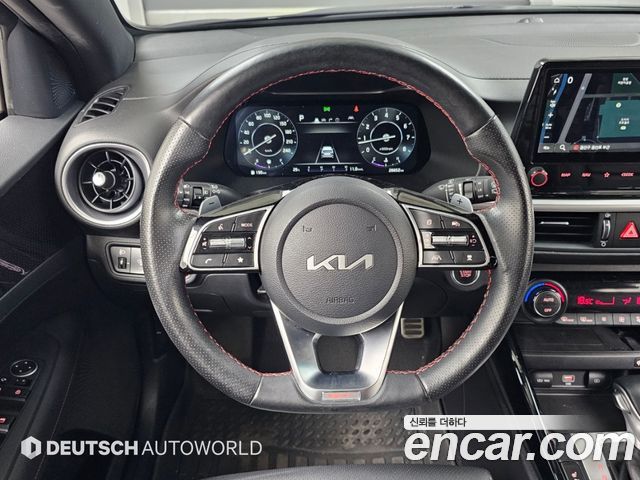Kia K3 (II) 1.6 Turbo GT 5Door Signature 2022 — фото 17