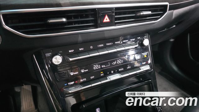 Kia K7 Premier 2.5 GDI Noblesse 2020 — фото 16
