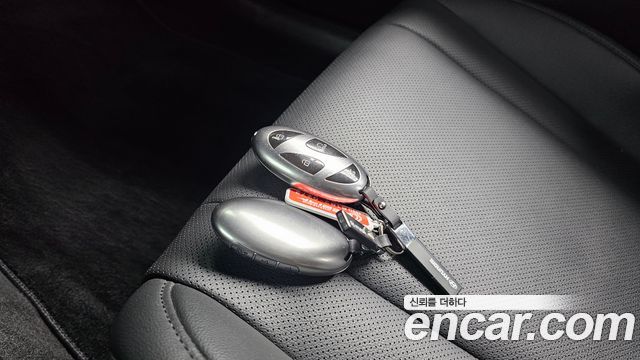Hyundai Grandeur (GN7) 2,5 Gasoline 2WD Premium 2023 — фото 15