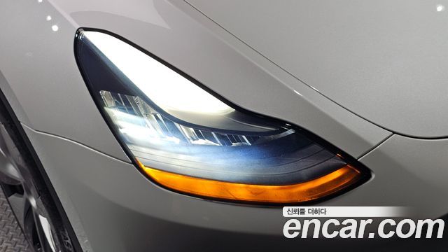Tesla Model Y Long Range AWD 2021 — фото 22