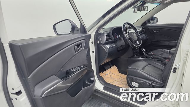 KG Mobility (SsangYong) Very New Tivoli Gasoline 1.5 2WD V3 2021 — фото 10