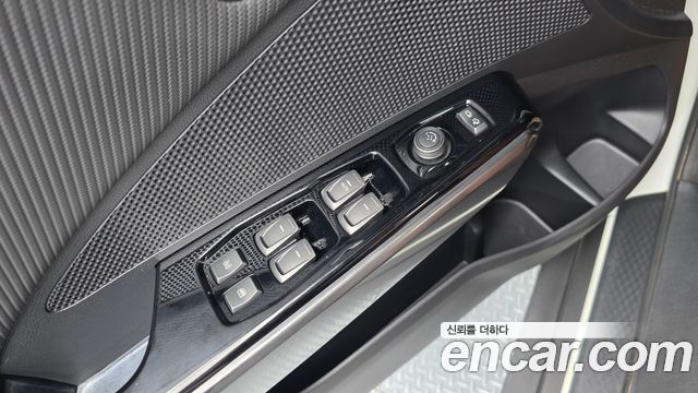 KG Mobility (SsangYong) Very New Tivoli Gasoline 1.5 2WD V3 2021 — фото 16