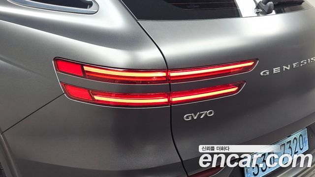 Genesis Electrified (GV70) e-AWD 2026 — фото 23