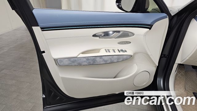 Genesis Electrified (GV70) e-AWD 2026 — фото 24